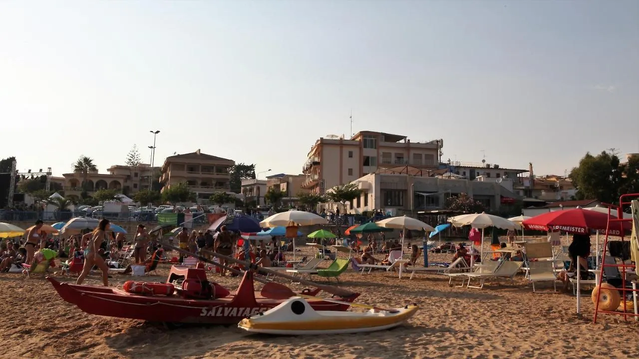 Medusa Mdna Marina di Modica