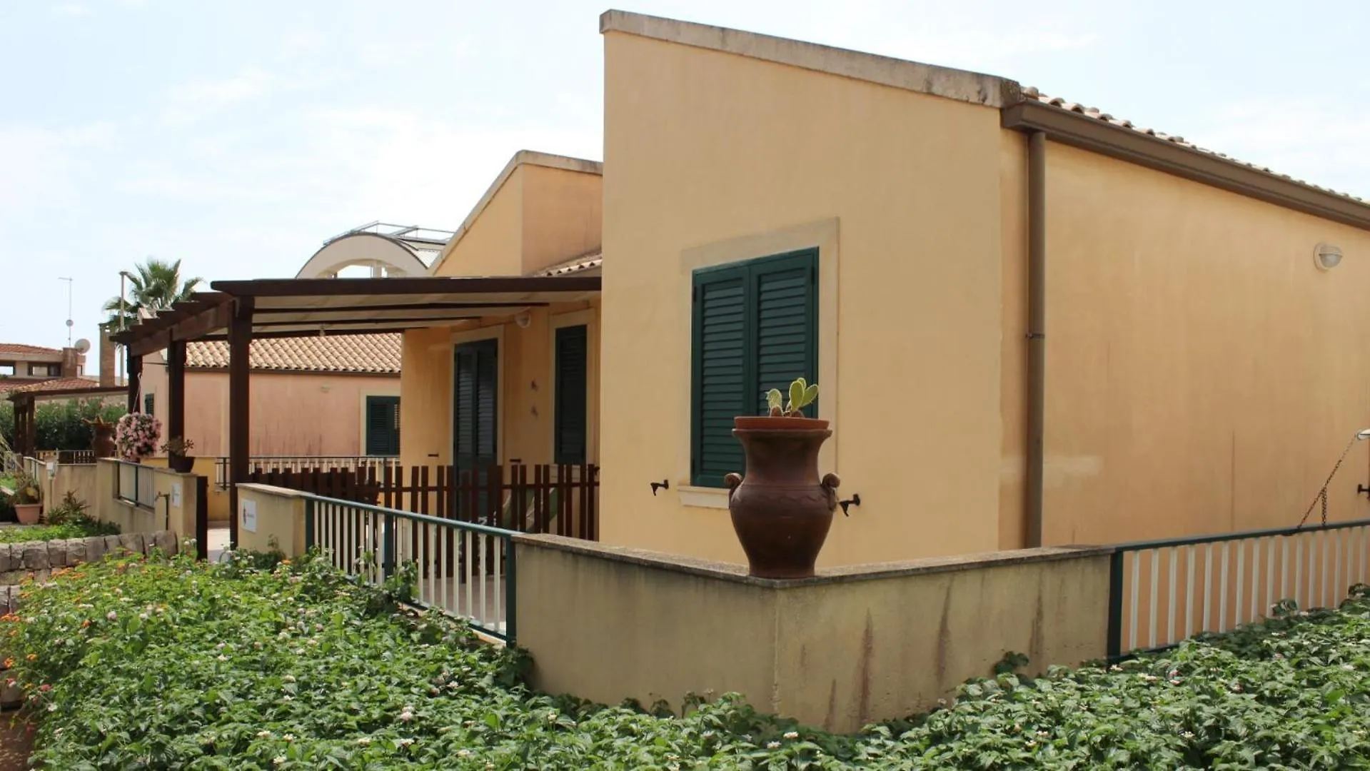 Medusa Mdna Marina di Modica Hotel apartamentowy